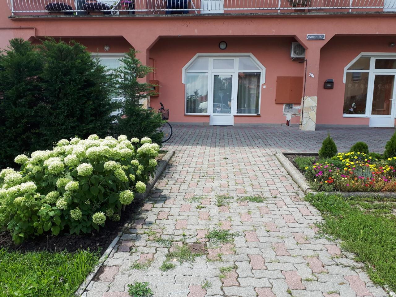 Kertvarosi Apartman تيساويفاروس المظهر الخارجي الصورة